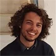 Letteratura italiana dal Medioevo alla contemporaneità. Su richiesta esercizi di scrittura. Studenti a partire dai 15-16 anni